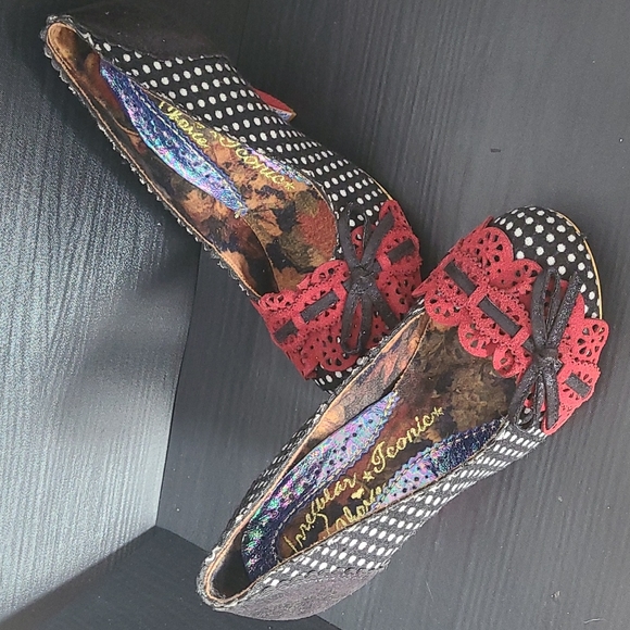 Irregular Iconic Choice shoes, Size 38 - Picture 3 of 7